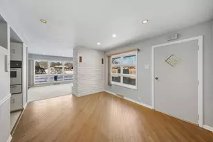 1515 N River Rd, McHenry, IL 60051 - Photo 18