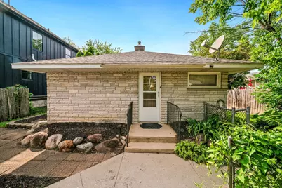 1515 N River Road, McHenry, IL 60051 - Photo 1