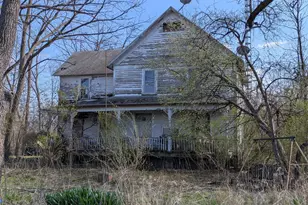 109 W South Park St, Thawville, IL 60968 - Photo 2