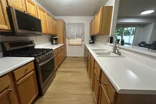 311 S Towanda Ave, Normal, IL 61761 - Photo 6