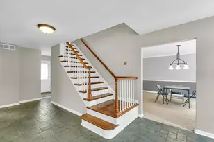 1202 Foothill Dr, Champaign, IL 61821 - Photo 6