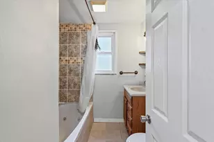 808 W William St, Monticello, IL 61856 - Photo 16