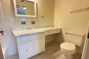 5240 Galitz St, Skokie, IL 60077 - Photo 14