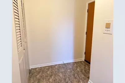 5240 Galitz Street #306, Skokie, IL 60077 - Photo 16