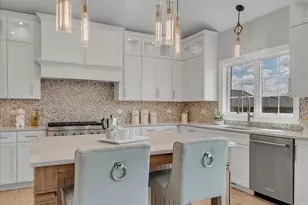 8855 Milwaukee Breakwater Dr, Frankfort, IL 60423 - Photo 6