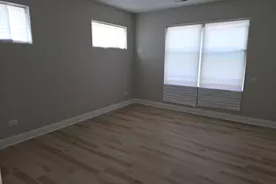 836 N Parkside Ave, Chicago, IL 60651 - Photo 8