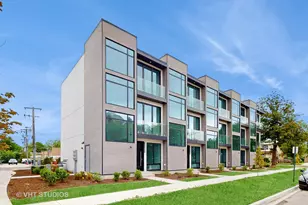 6340 Hennings Ct, Morton Grove, IL 60053 - Photo 2