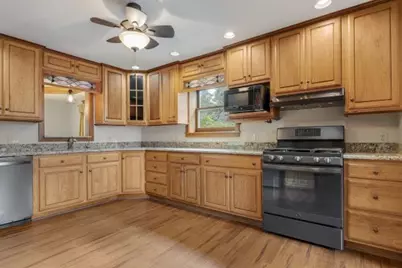 190 Grove Avenue, Hampshire, IL 60140 - Photo 8