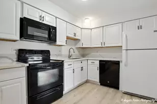 2600 Brookwood Way Dr, Rolling Meadows, IL 60008 - Photo 4