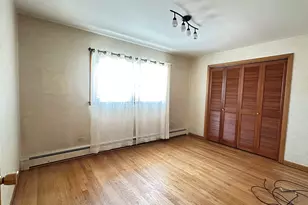 5219 N Bernard St, Chicago, IL 60625 - Photo 10