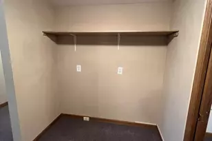 2302 4th St, Peru, IL 61354 - Photo 6