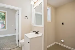 304 Buena Vista Ave, Pekin, IL 61554 - Photo 8