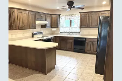 210 Mary Senica Court, Lasalle, IL 61301 - Photo 12