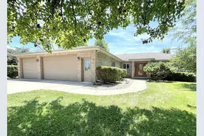 210 Mary Senica Court, Lasalle, IL 61301 - Photo 2