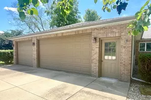 210 Mary Senica Ct, Lasalle, IL 61301 - Photo 36