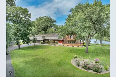 864 Ash Drive, Saint Anne, IL 60964 - Photo 1