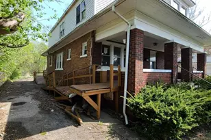 147 W 150th St, Harvey, IL 60426 - Photo 2