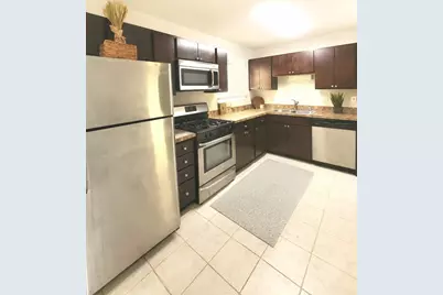 120 S Chestnut Drive, Streamwood, IL 60107 - Photo 4