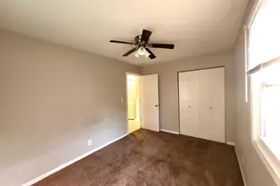 120 S Chestnut Dr, Streamwood, IL 60107 - Photo 16