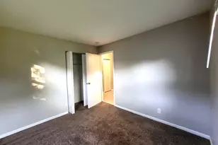 120 S Chestnut Dr, Streamwood, IL 60107 - Photo 18