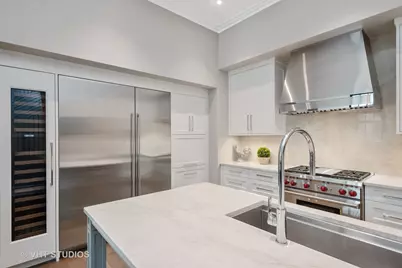 435 N Michigan Avenue #401, Chicago, IL 60611 - Photo 16