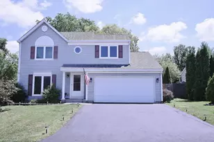 2022 Redwood Dr, Round Lake Beach, IL 60073 - Photo 1