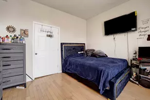 3326 W Crystal St, Chicago, IL 60651 - Photo 6