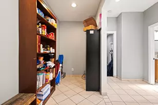 3710 W 60th Pl, Chicago, IL 60629 - Photo 14