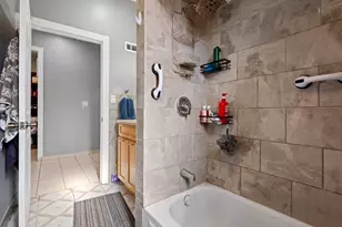 3710 W 60th Pl, Chicago, IL 60629 - Photo 12