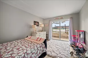 1052 N Mill St, Naperville, IL 60563 - Photo 16