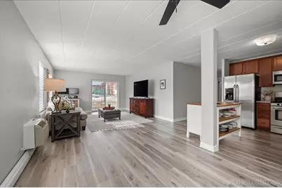 1052 N Mill Street #111, Naperville, IL 60563 - Photo 8