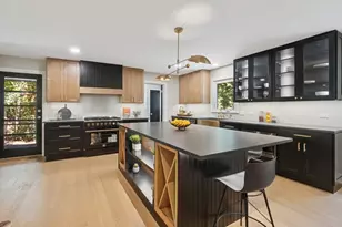 600 Eton Dr, North Barrington, IL 60010 - Photo 8