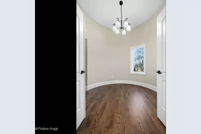 212 Holmes Avenue, Clarendon Hills, IL 60514 - Photo 18