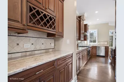 212 Holmes Avenue, Clarendon Hills, IL 60514 - Photo 12