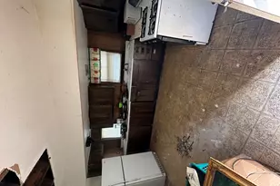 2032 N 18th Ave, Melrose Park, IL 60160 - Photo 6