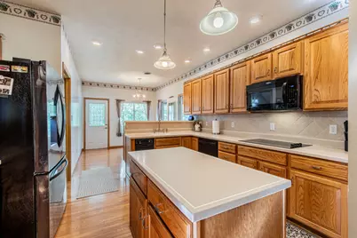 419 N Euclid Avenue, Princeton, IL 61356 - Photo 6
