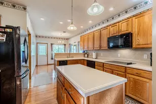 419 N Euclid Ave, Princeton, IL 61356 - Photo 6