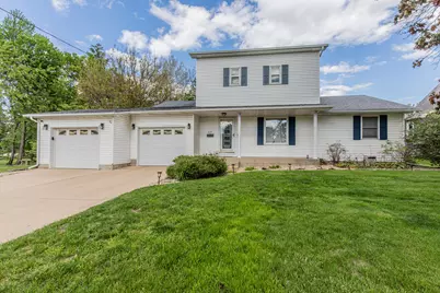 419 N Euclid Avenue, Princeton, IL 61356 - Photo 1