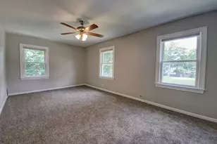 1913 170th St, Hazel Crest, IL 60429 - Photo 8