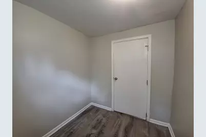 1913 170th Street, Hazel Crest, IL 60429 - Photo 16