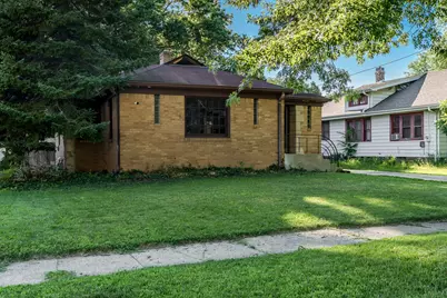 224 N Rockford Avenue, Rockford, IL 61107 - Photo 1