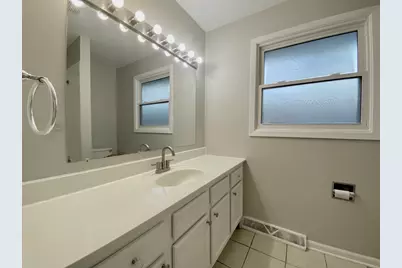 200 Patrick Drive, South Elgin, IL 60177 - Photo 10