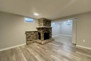 200 Patrick Dr, South Elgin, IL 60177 - Photo 16