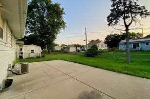 200 Patrick Dr, South Elgin, IL 60177 - Photo 22