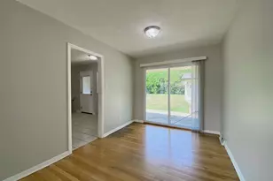 634 Lexington Dr, Chicago Heights, IL 60411 - Photo 4