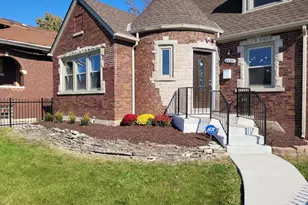 8357 S Hermitage Ave, Chicago, IL 60620 - Photo 2