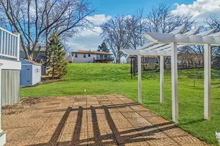 316 Bedford Rd, Bolingbrook, IL 60440 - Photo 32