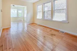 7426 S Oakley Ave, Chicago, IL 60636 - Photo 6