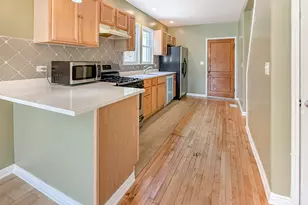 7426 S Oakley Ave, Chicago, IL 60636 - Photo 8