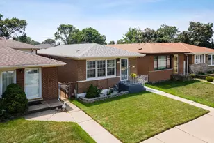 2739 E 127th St, Chicago, IL 60633 - Photo 2